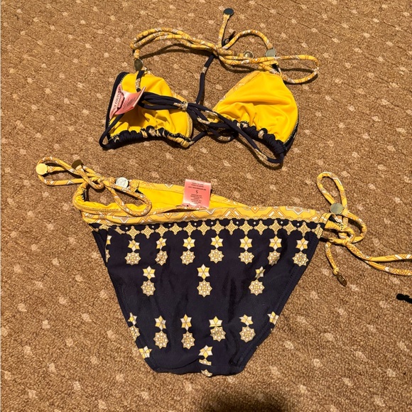 Vintage Juicy Couture Bikini Set with gold hardware - Picture 2 of 3